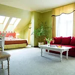 Metsis Hotel *